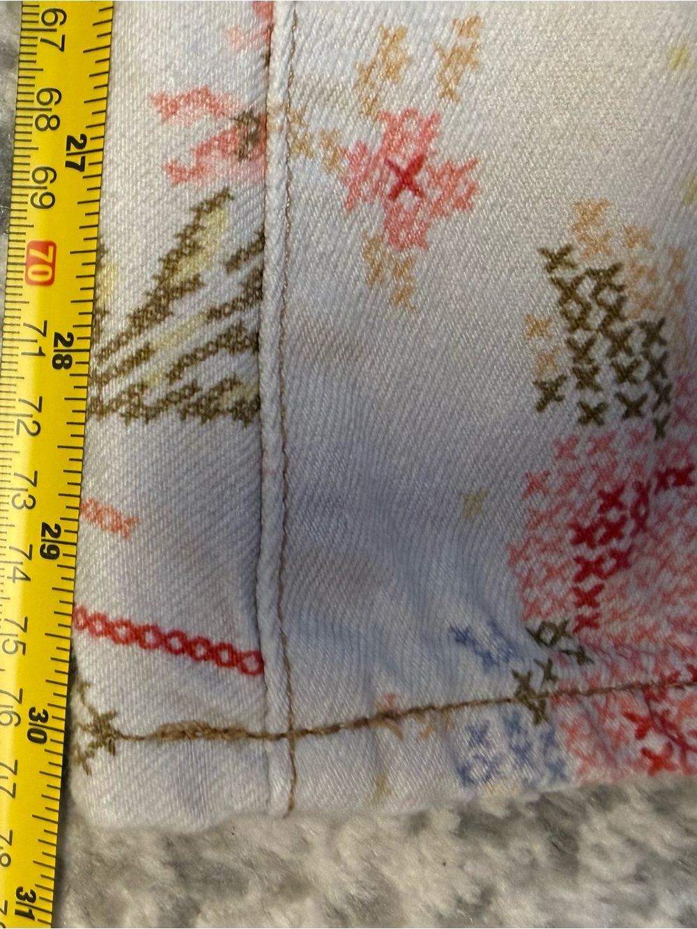 Free People We The Free Eden Slouch Jeans Cross Stitch Ivory Floral Size 26 - Picture 8 of 12